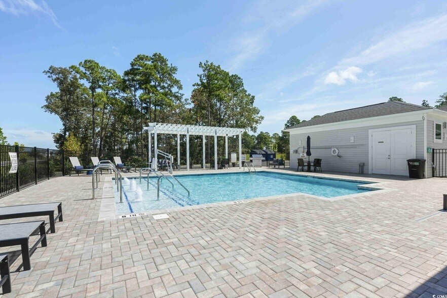300 Champion Boulevard Unit Surfside in Little River, SC - Building Photo