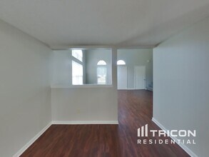 6407 Perry Pines Ct in Indianapolis, IN - Building Photo - Building Photo