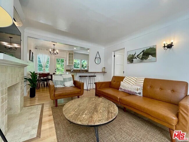 953 19th St in Santa Monica, CA - Building Photo - Building Photo
