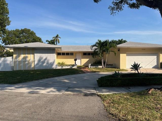 13245 Coronado Dr in North Miami, FL - Building Photo