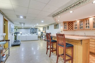 7 Creekside Ln in Barrington, IL - Building Photo - Building Photo