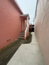 63 Eastgate Dr in Daly City, CA - Building Photo - Building Photo