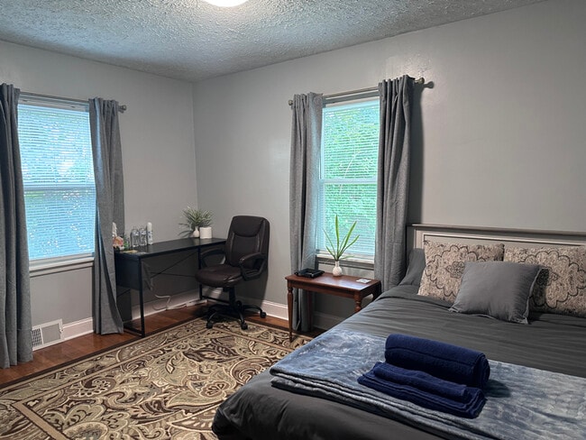 property at 1836 S Robberson Ave