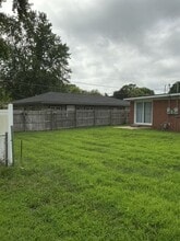 105 E Glendale St in Manito, IL - Building Photo - Building Photo