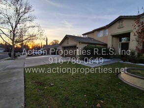 373 Caldarella Cir in Roseville, CA - Building Photo - Building Photo