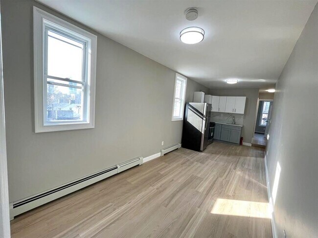 208 7th St in Jersey City, NJ - Building Photo - Building Photo