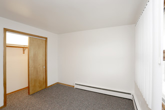 Oak Lawn Gardens in Oak Lawn, IL - Foto de edificio - Interior Photo