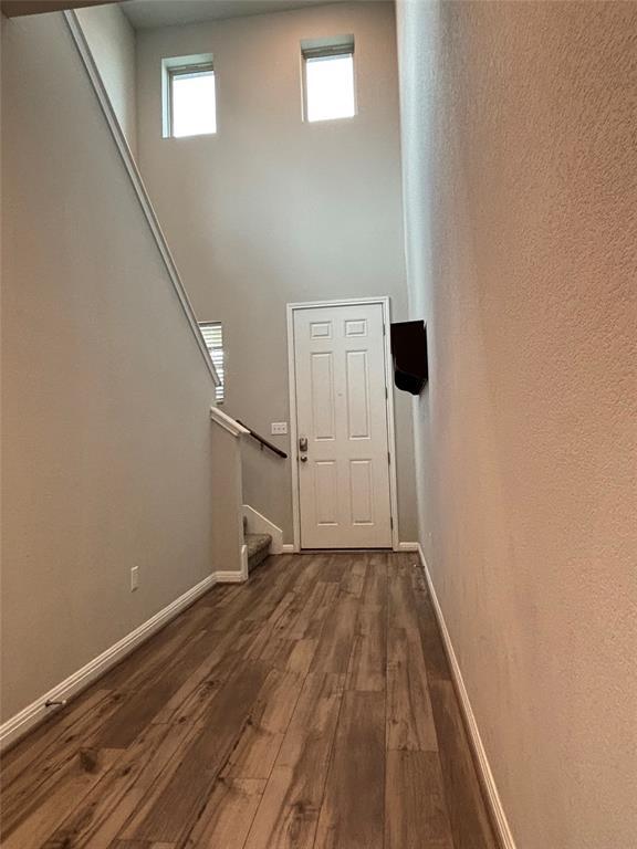 101 Neterland St in Andice, TX - Building Photo - Building Photo