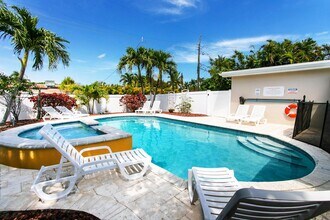 1311 Rodman St in Hollywood, FL - Building Photo - Building Photo