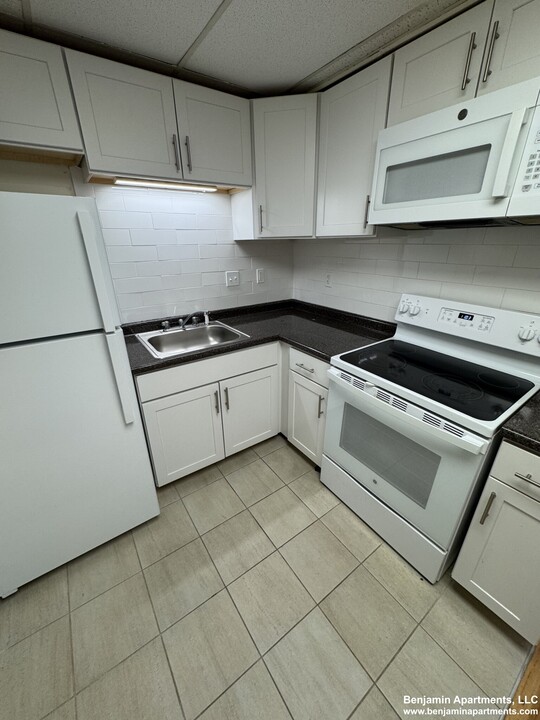 433 Cambridge St, Unit 4 in Boston, MA - Building Photo