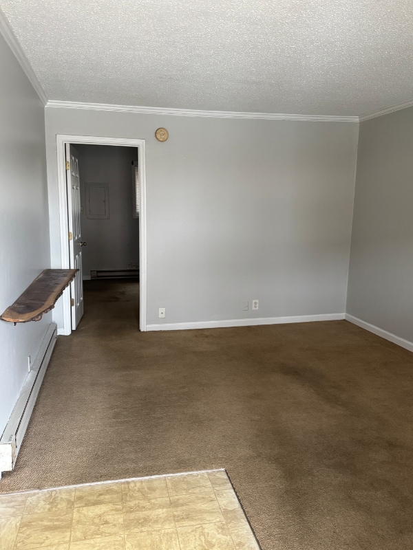 261 White Bridge Pike