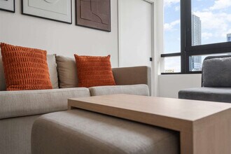 225 N Miami Ave in Miami, FL - Building Photo - Building Photo