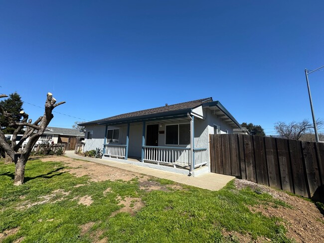 16150 Church St in Morgan Hill, CA - Foto de edificio - Building Photo