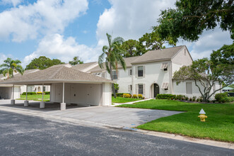 Bordeaux Village I in Clearwater, FL - Building Photo - Building Photo