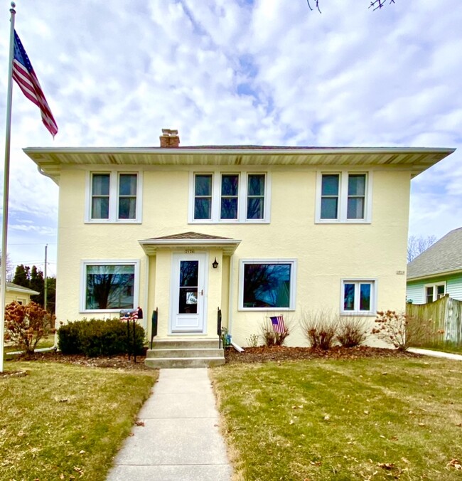 property at 2126 N 23rd St