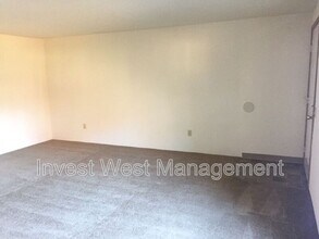 1815 Kingsley Rd in Eugene, OR - Building Photo - Building Photo