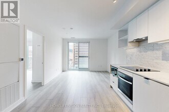 252 Church St in Toronto, ON - Building Photo - Building Photo