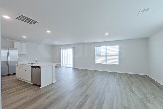 125 Overstreet Way in Springfield, GA - Foto de edificio - Building Photo