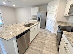 293 Cades Ct in Port St. Joe, FL - Foto de edificio - Building Photo