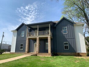 1420 A-B Cloverdale in Tuscaloosa, AL - Building Photo - Building Photo