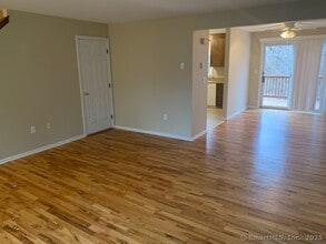 456 Atwater St in Southington, CT - Building Photo - Building Photo
