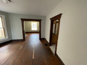 136 E Norwich Ave in Columbus, OH - Building Photo - Building Photo