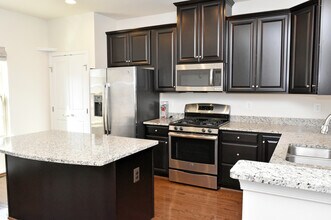 5904 Leben Dr in Frederick, MD - Building Photo - Building Photo