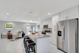 3868 Patio Ct in Lake Worth Beach, FL - Building Photo - Building Photo