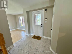 46 Birchwood Dr in Barrie, ON - Building Photo - Building Photo