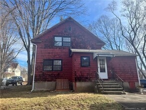36 Gunn St in Milford, CT - Building Photo - Building Photo