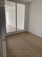30 Shore Breeze Dr in Toronto, ON - Building Photo - Building Photo