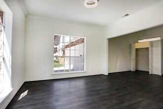 12818 Chamberlain Dr in Houston, TX - Building Photo - Building Photo