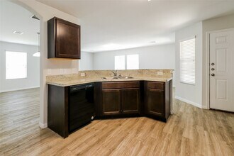 13806 Spring Meadows Ct in Willis, TX - Building Photo - Building Photo