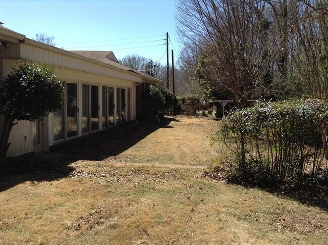 1245 Hull Rd in Athens, GA - Building Photo - Building Photo