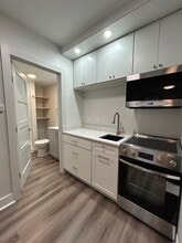 323 Water St, Unit Apartment 1 in Gardiner, ME - Building Photo - Building Photo