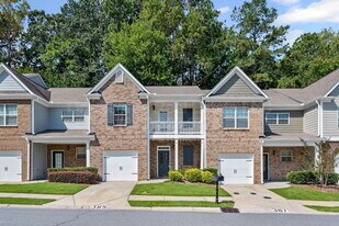 385 Franklin Ln in Acworth, GA - Building Photo