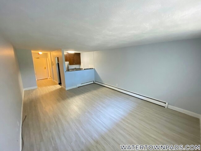 16 Whites Ave in Watertown, MA - Building Photo - Building Photo