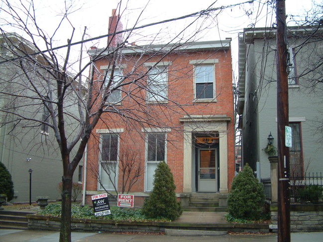 204 Garrard St in Covington, KY - Building Photo - Building Photo