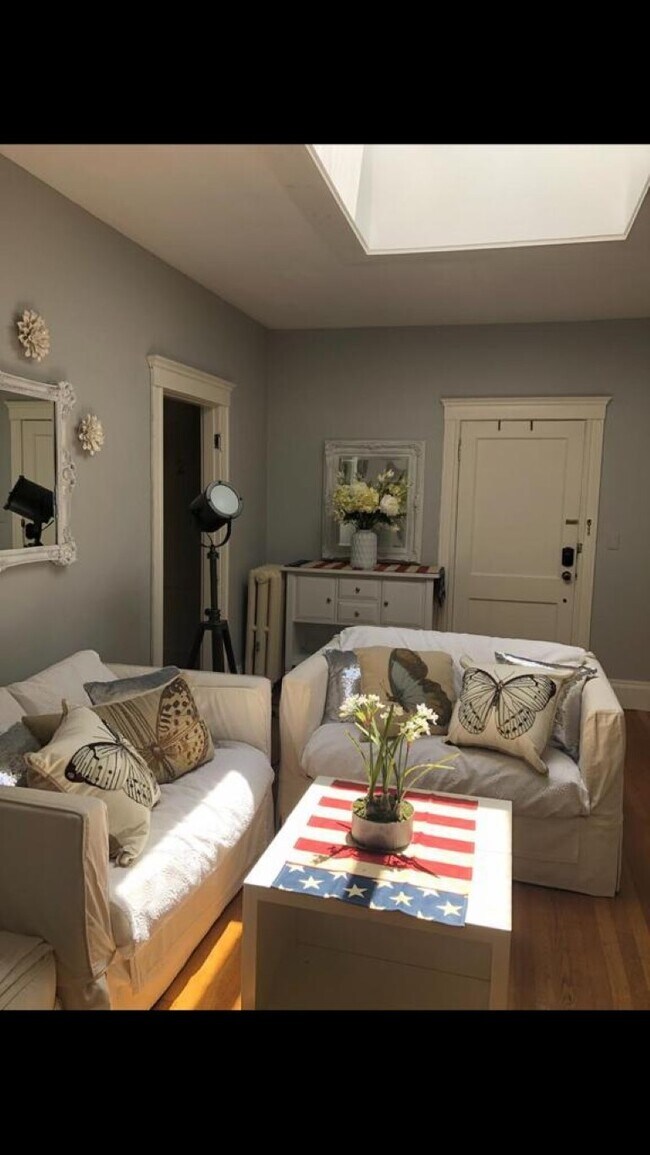 14 Claflin Rd in Brookline, MA - Building Photo - Building Photo