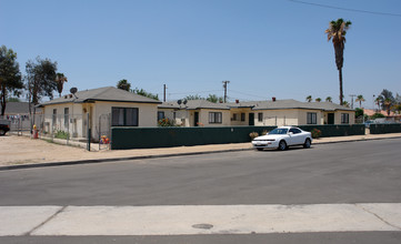 155 E 10th St in Perris, CA - Building Photo - Building Photo