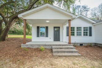 1106 Morningside Dr in Aiken, SC - Building Photo - Building Photo
