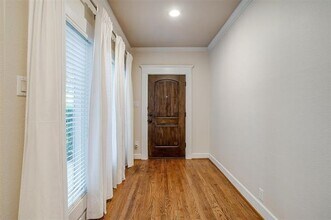 3915 W 6th St in Fort Worth, TX - Building Photo - Building Photo