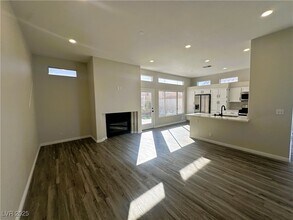 312 Modesto St in Henderson, NV - Building Photo - Building Photo