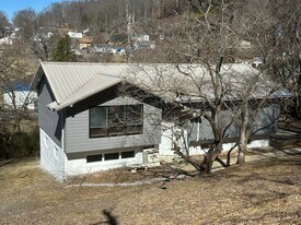 309 Akers Ave in Kingsport, TN - Building Photo