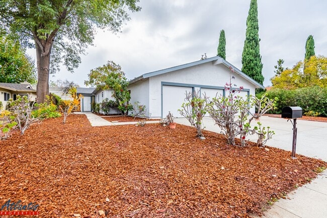 1178-1180 W Olive Ave in Sunnyvale, CA - Building Photo - Building Photo