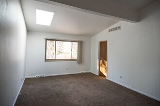 9 Paramount Pkwy in Wheat Ridge, CO - Building Photo - Building Photo