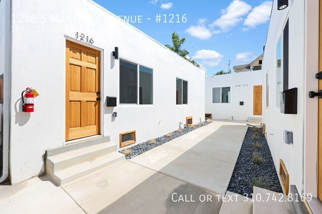 1216 S Mariposa Ave in Los Angeles, CA - Building Photo - Building Photo