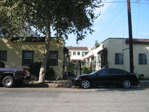 311-315 W 33rd St in Los Angeles, CA - Building Photo - Building Photo