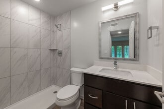 Pine Ridge in Cincinnati, OH - Building Photo - Building Photo