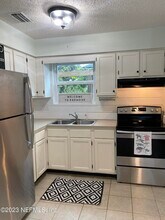 837 Gonzales Ave in Jacksonville Beach, FL - Building Photo - Building Photo